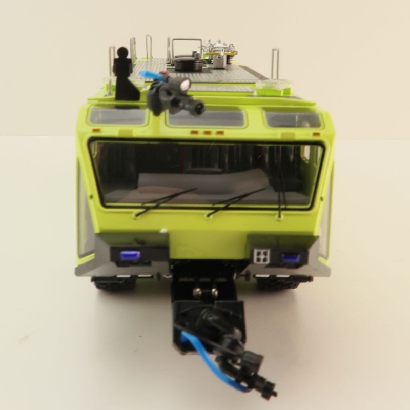 TWH Collectibles Oshkosh Striker 3000 ARFF Truck Portugal Algarve 07 - Scale 1:50
