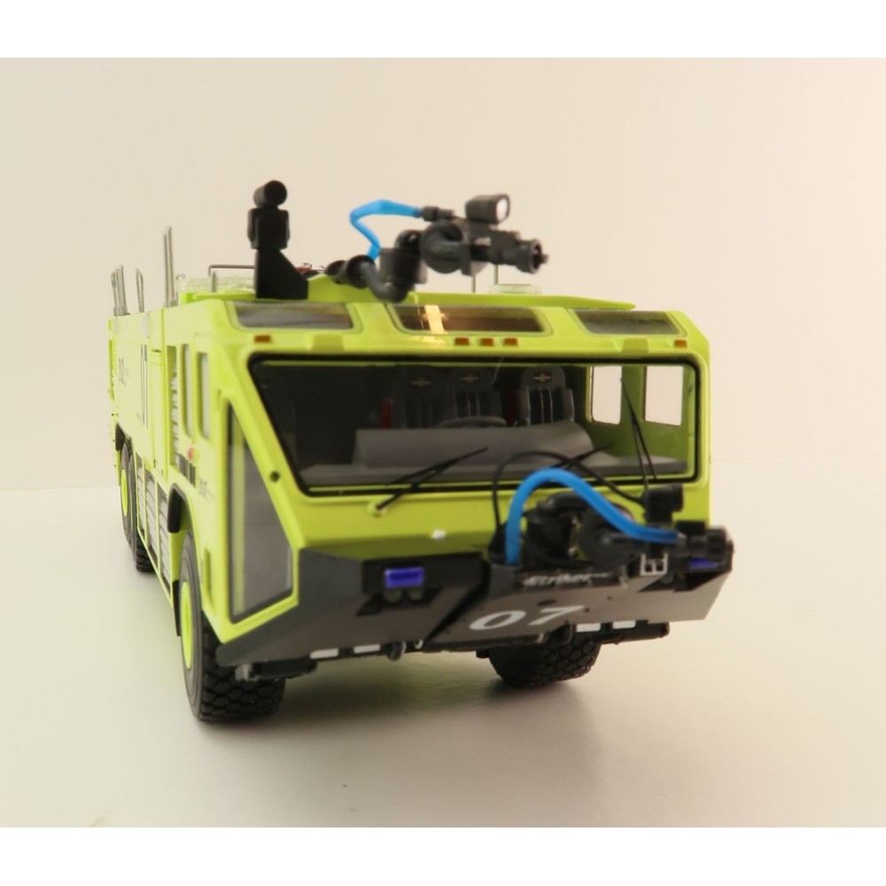 TWH Collectibles Oshkosh Striker 3000 ARFF Truck Portugal Algarve 07 - Scale 1:50