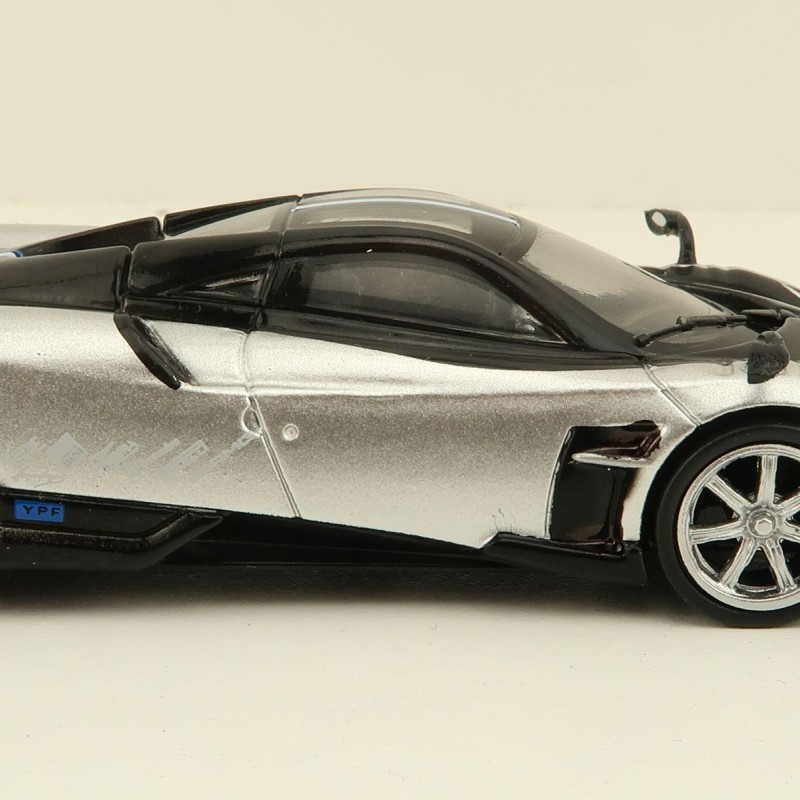 Tarmac Works - Pagani Huayra BC Grigio Mercurio Silver Black - Scale 1:64