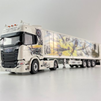 Tekno 85928 - Scania Next Gen R590 4x2 Truck with Walking Floor Trailer - Repinski Polish Squadron - Scale 1:50