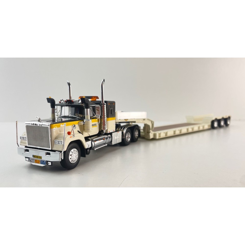 Tekno 87040 - Mack RW Superliner 6x4 Truck with Gooseneck Low Loader Trailer Van den Herik - Scale 1:50