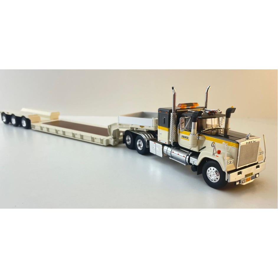 Tekno 87040 - Mack RW Superliner 6x4 Truck with Gooseneck Low Loader Trailer Van den Herik - Scale 1:50