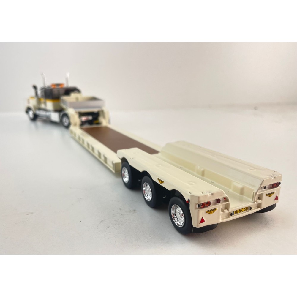 Tekno 87040 - Mack RW Superliner 6x4 Truck with Gooseneck Low Loader Trailer Van den Herik - Scale 1:50