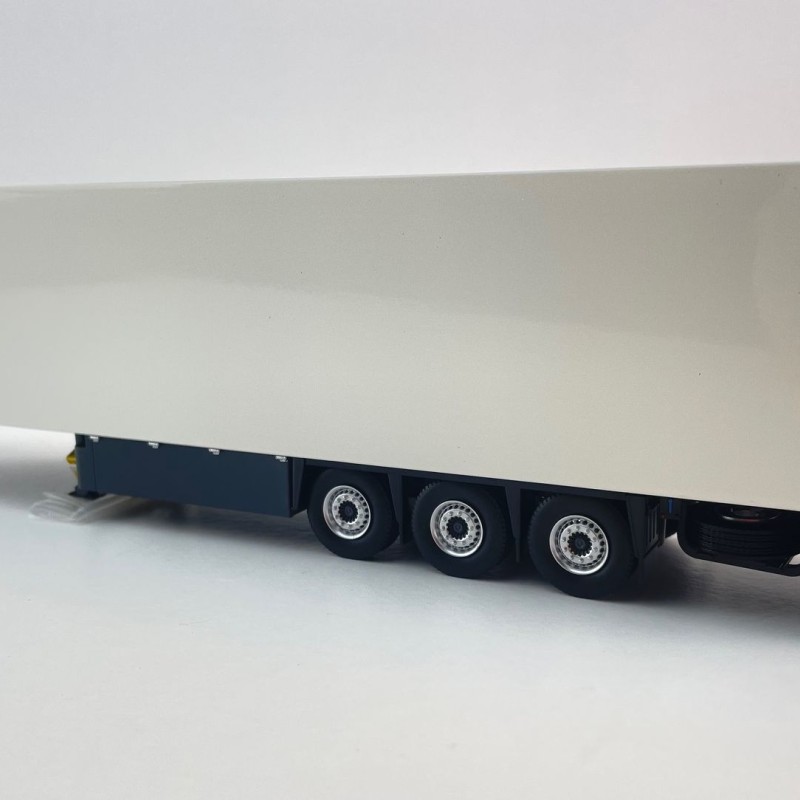 Tekno 88843 - Semi 3-axle Box Reefer Trailer White Schmitz Cargobull - Scale 1:50
