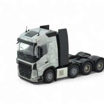 Tekno Parts 87115 Volvo FH05 8x4 Heavy Haulage Prime Mover Cab Chassis Kit - Scale 1:50