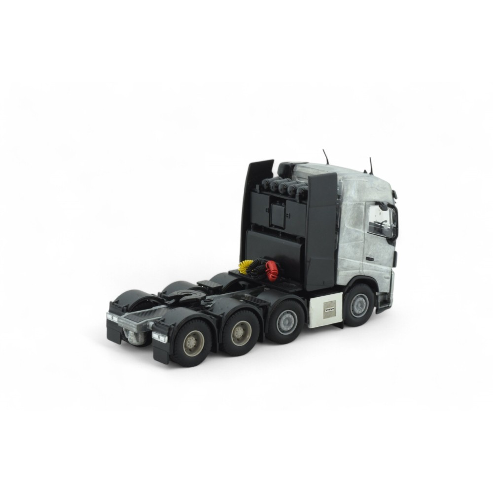Tekno Parts 87115 Volvo FH05 8x4 Heavy Haulage Prime Mover Cab Chassis Kit - Scale 1:50