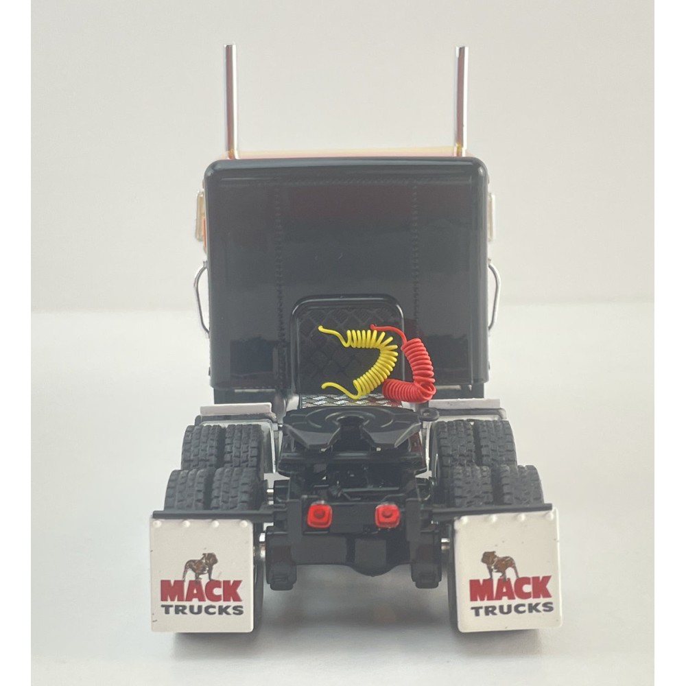 Tekno 89357 Mack Super Liner 6x4 Prime Mover Truck - Demo - Scale 1:50
