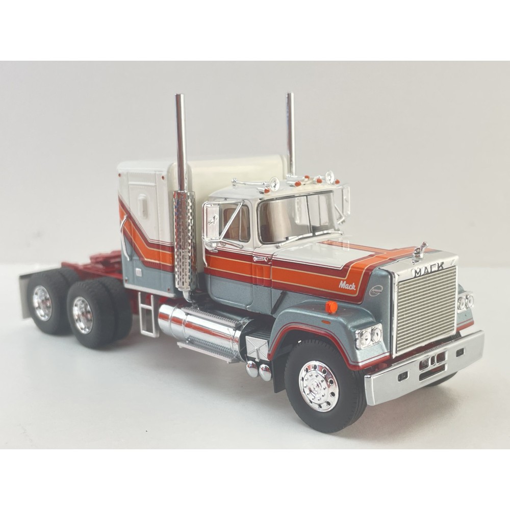 Tekno 89358 Mack Super Liner 6x4 Prime Mover Truck Red White Grey - Scale 1:50