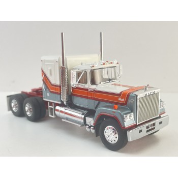Tekno 89358 Mack Super Liner 6x4 Prime Mover Truck Red White Grey - Scale 1:50