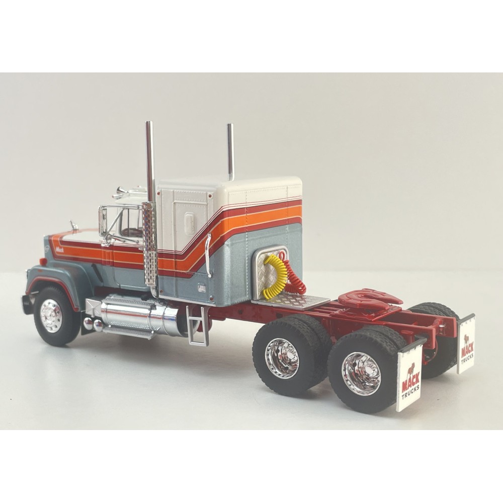 Tekno 89358 Mack Super Liner 6x4 Prime Mover Truck Red White Grey - Scale 1:50