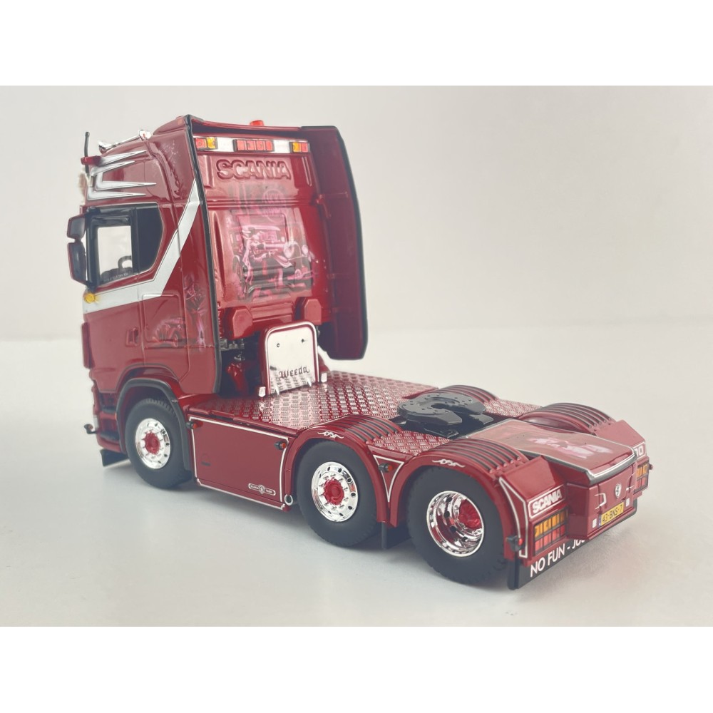 Tekno 89429 - Scania NGS Highline 6x2 Truck Prime Mover Weeda - Oldschool Gangsters - Scale 1:50