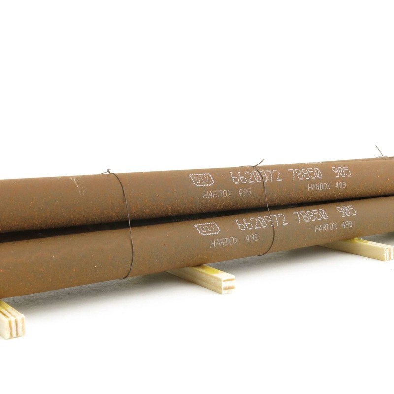 Tekno 69212 Load of Rusted Steel Hardox Pipes - Scale 1:50