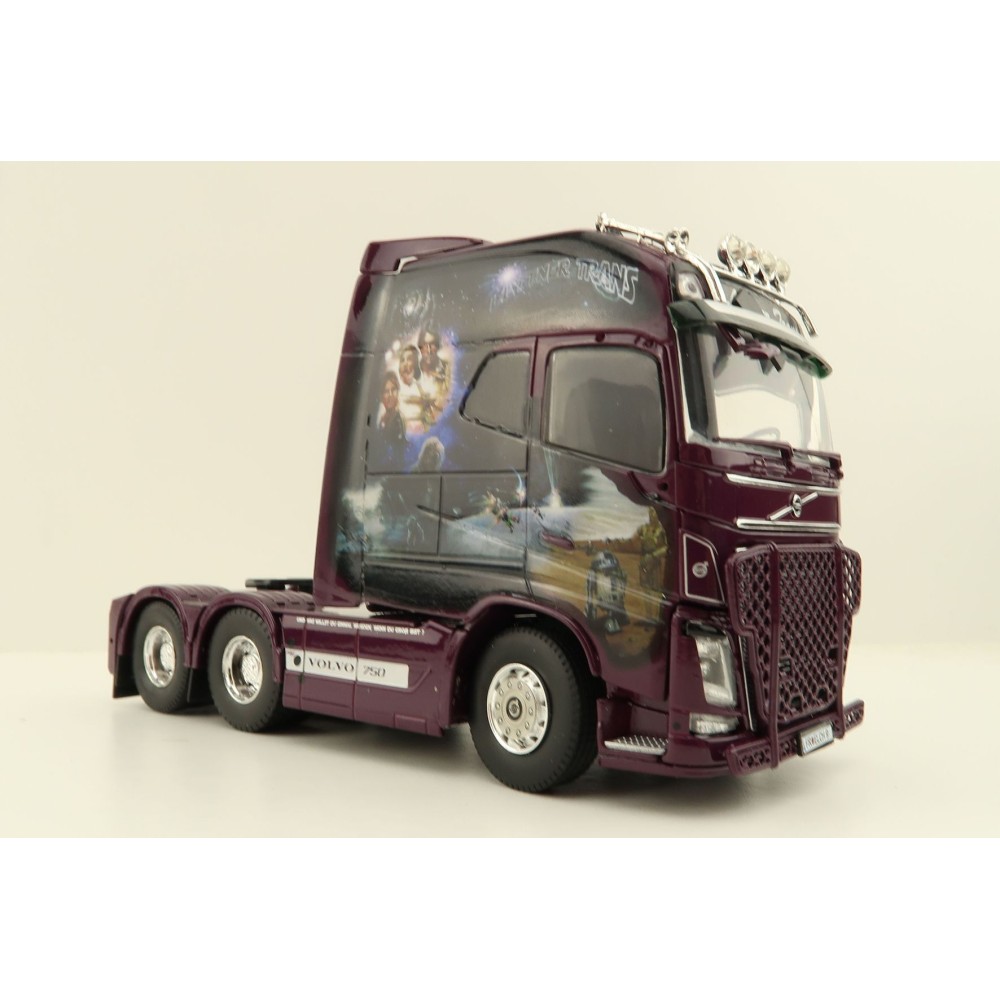 Tekno 70122 - Volvo FH04 Longtrotter XL Prime Mover Show Truck Lettner Trans - Scale 1:50