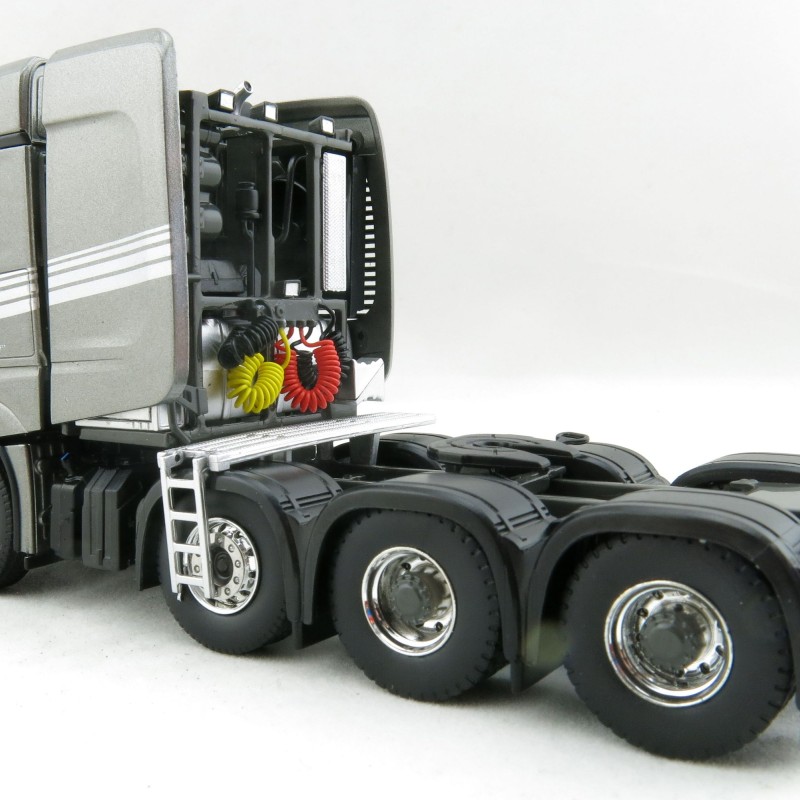 Tekno 71173 Mercedes-Benz Arocs SLT 8x4 Prime Mover - Right Hand Drive - Scale 1:50