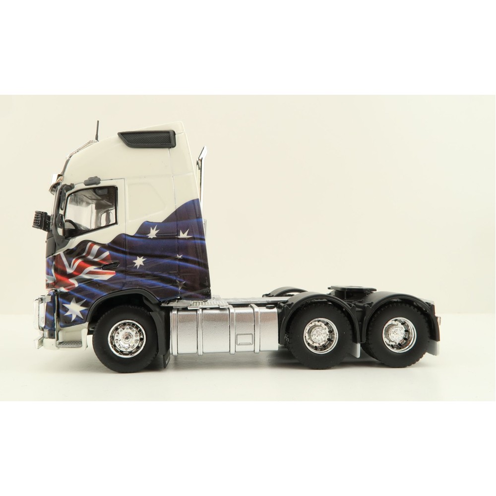 Tekno 74222 - Volvo FH04 Globetrotter XL 6x4 Aussie Tribute Truck - Scale 1:50