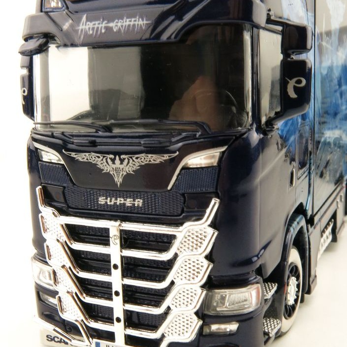Tekno 74255 Scania NGS S HL Sweden Combo Showtruck - Ekdahl Arctic Griffin - Scale 1:50