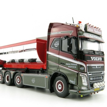 Tekno 75192 Volvo FH04 Globetrotter Truck 4axle with Hookarm and Asphalt Container - Vognmand Soren Nielsen - Scale 1:50