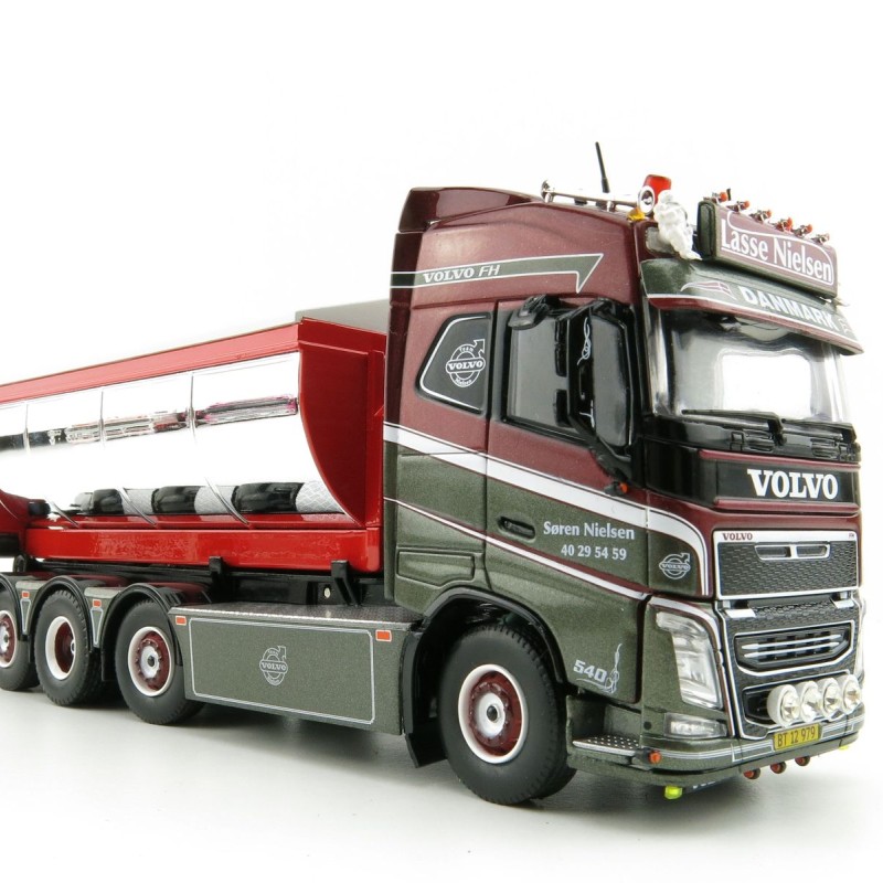 Tekno 75192 Volvo FH04 Globetrotter Truck 4axle with Hookarm and Asphalt Container - Vognmand Soren Nielsen - Scale 1:50