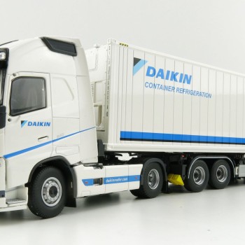 Tekno 76582 Volvo FH04 Globetrotter XL Reefer 5-axle Container Daikin - Scale 1:50