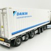 Tekno 76582 Volvo FH04 Globetrotter XL Reefer 5-axle Container Daikin - Scale 1:50