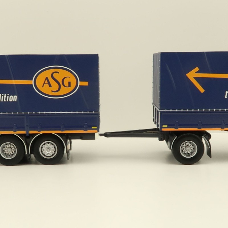 Tekno 81222 - Volvo FH12 Globetrotter Rigid Truck with Trailer Curtainside - Borge Moller ASG - Scale 1:50