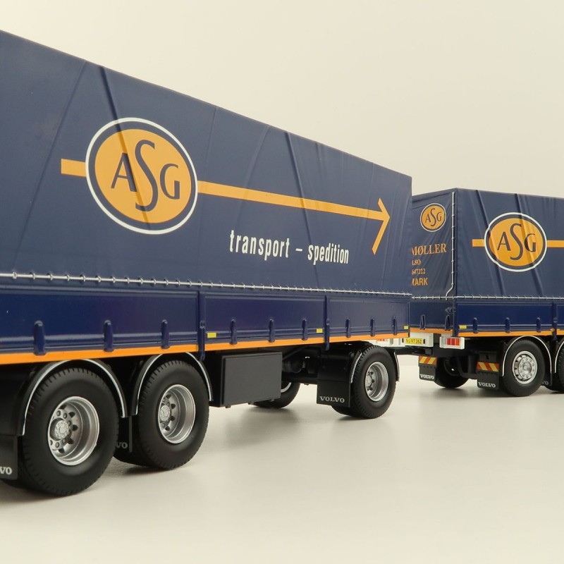 Tekno 81222 - Volvo FH12 Globetrotter Rigid Truck with Trailer Curtainside - Borge Moller ASG - Scale 1:50