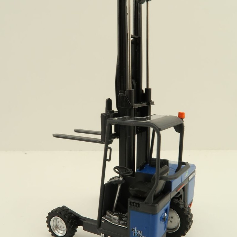 Tekno 82312 Terberg Kinglifter TKM Truck Mounted Forklift - Scale 1:50
