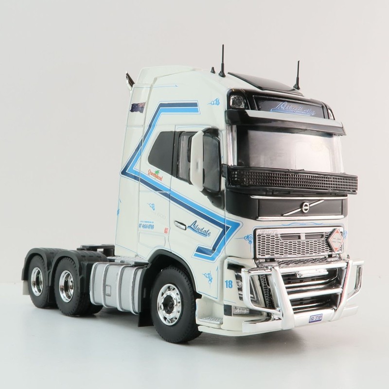Tekno 82969 - Volvo FH04 Globetrotter XL 6x4 RHD Truck - Lilydale - Scale 1:50