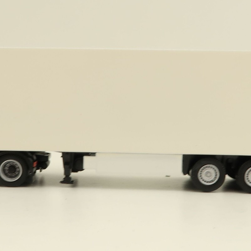 Tekno 83515 - DAF XG+ Truck with Semi 3-axle Reefer Trailer White - Scale 1:87