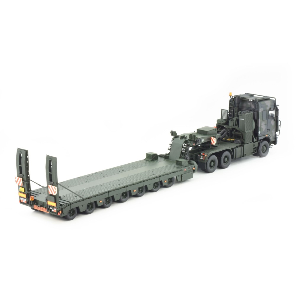 Tekno 84976 - DAF Military Tropco Pantser 6x4 Truck with 7 axle Low Loader - Scale 1:50