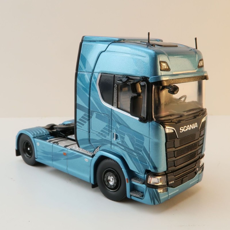 Tekno 85247-1 - Scania Next Gen Highline 770S 4x2 Truck Prime Mover - Frost - Scale 1:50