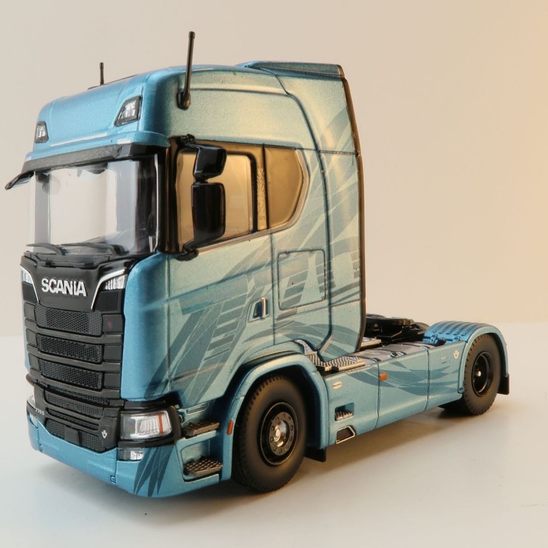 Tekno 85247-1 - Scania Next Gen Highline 770S 4x2 Truck Prime Mover - Frost - Scale 1:50
