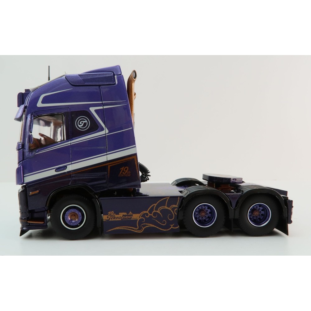 Tekno 86133 - Volvo FH05 Globetrotter XXL 6x4 Truck - Tekno Event 2024 - Scale 1:50