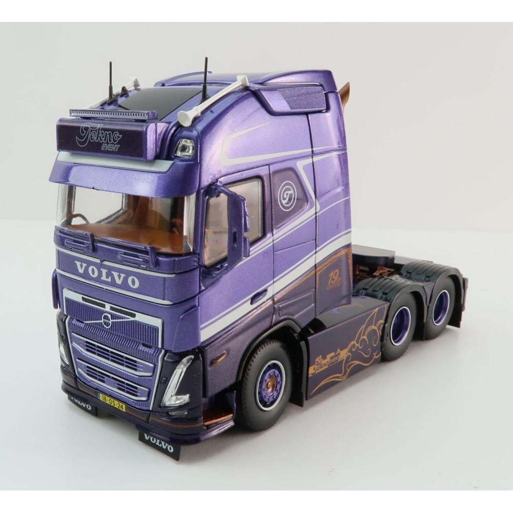 Tekno 86133 - Volvo FH05 Globetrotter XXL 6x4 Truck - Tekno Event 2024 - Scale 1:50