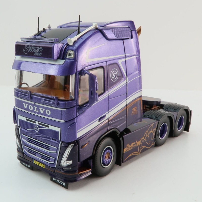Tekno 86133 - Volvo FH05 Globetrotter XXL 6x4 Truck - Tekno Event 2024 - Scale 1:50