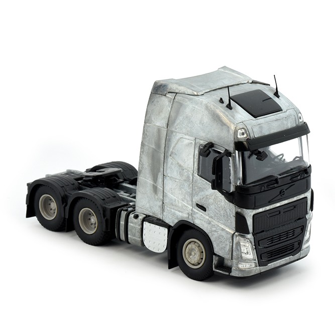 Tekno Parts 83828 Volvo FH04 XXL 6x4 Prime Mover Chassis Kit Model Kit - Scale 1:50