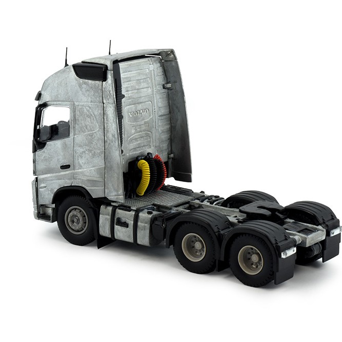 Tekno Parts 84600 Volvo FH05 Globetrotter XL 6x4 Prime Mover Chassis Kit Model Kit - Scale 1:50