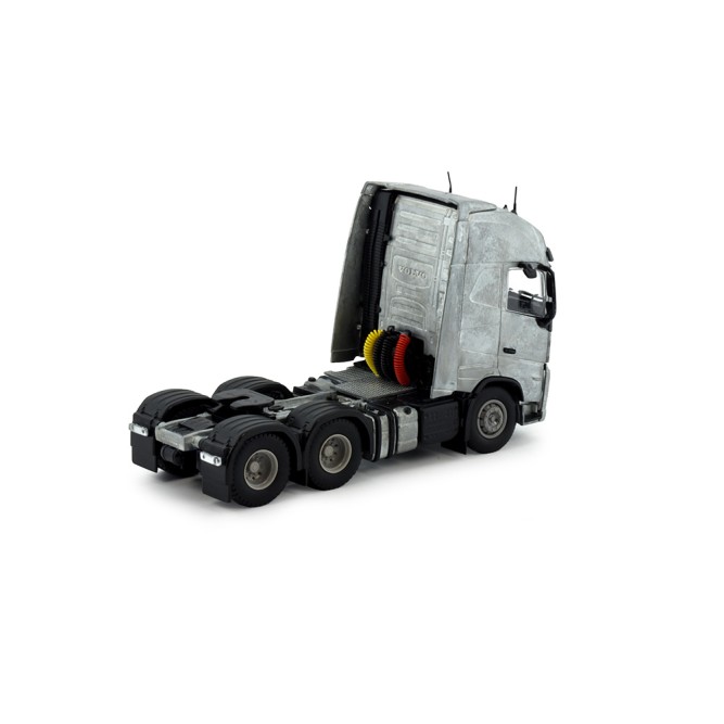 Tekno Parts 84600 Volvo FH05 Globetrotter XL 6x4 Prime Mover Chassis Kit Model Kit - Scale 1:50