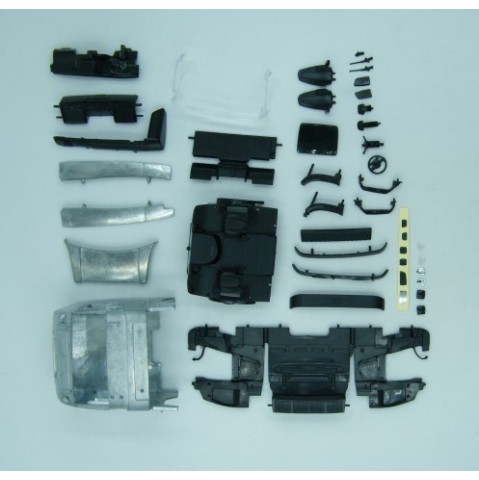 Tekno Parts 84600 Volvo FH05 Globetrotter XL 6x4 Prime Mover Chassis Kit Model Kit - Scale 1:50