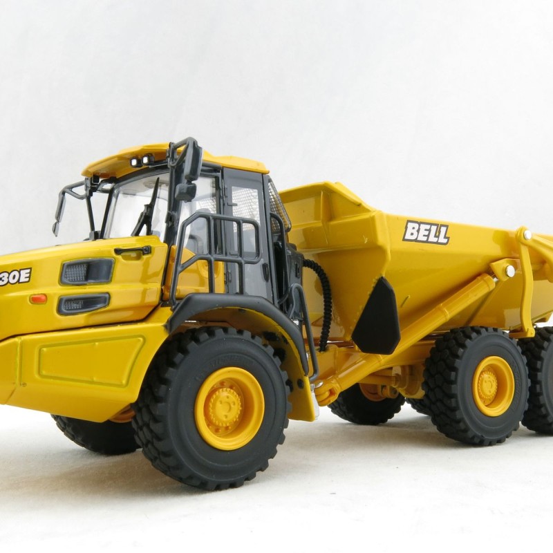 USK Scalemodels 31003 Bell B30E Articulated Dump Truck Scale 1:50
