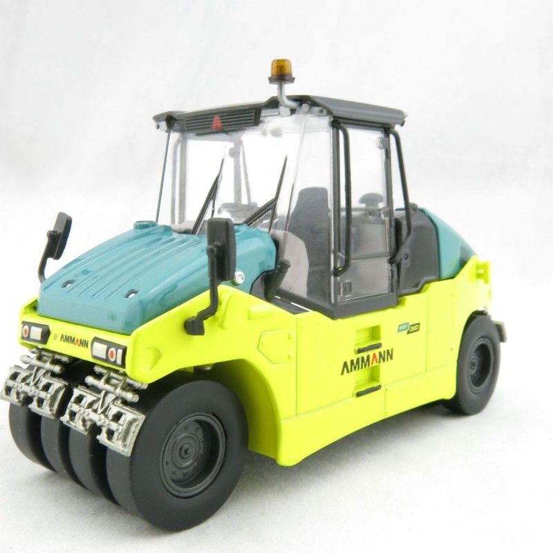 USK Scalemodels 31016 Ammann ART 280 Pneumatic Tyred Roller Scale 1:50