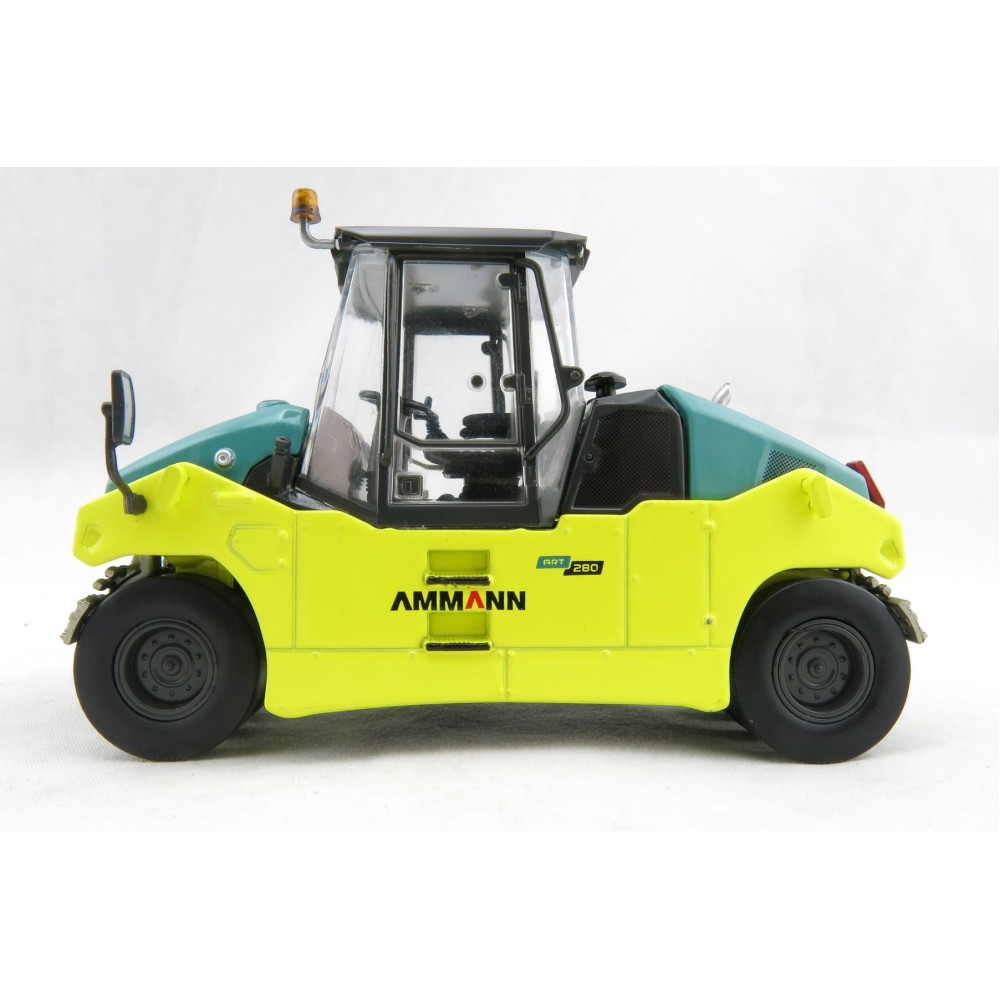 USK Scalemodels 31016 Ammann ART 280 Pneumatic Tyred Roller Scale 1:50