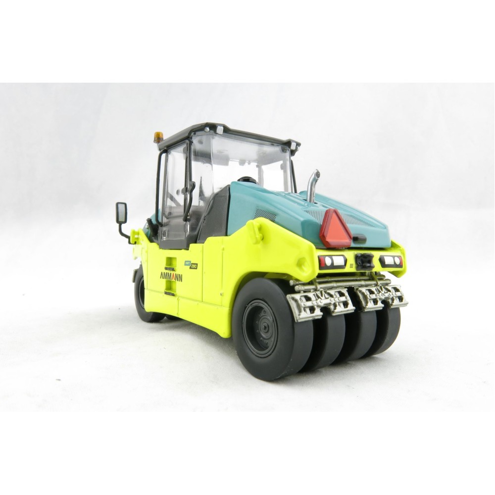 USK Scalemodels 31016 Ammann ART 280 Pneumatic Tyred Roller Scale 1:50