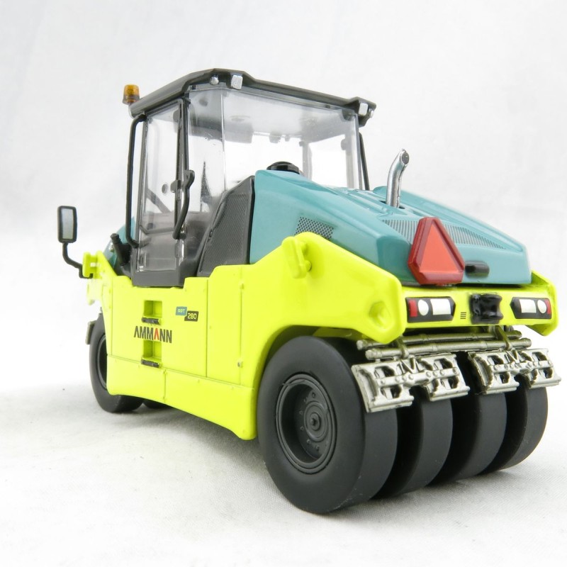 USK Scalemodels 31016 Ammann ART 280 Pneumatic Tyred Roller Scale 1:50