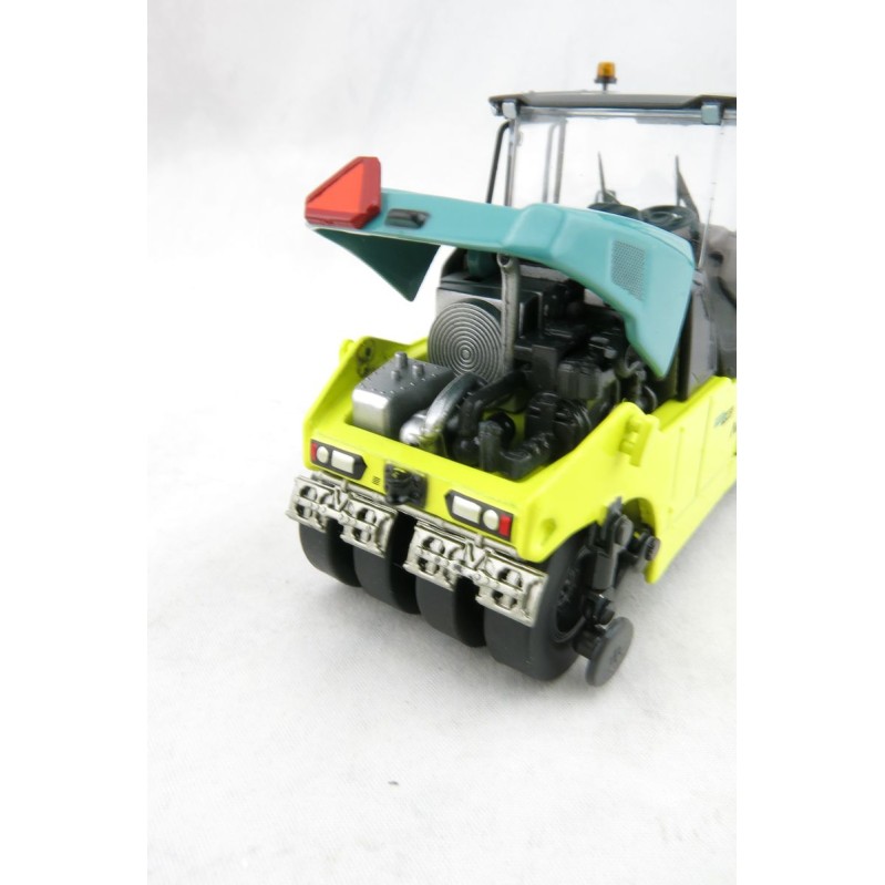 USK Scalemodels 31016 Ammann ART 280 Pneumatic Tyred Roller Scale 1:50