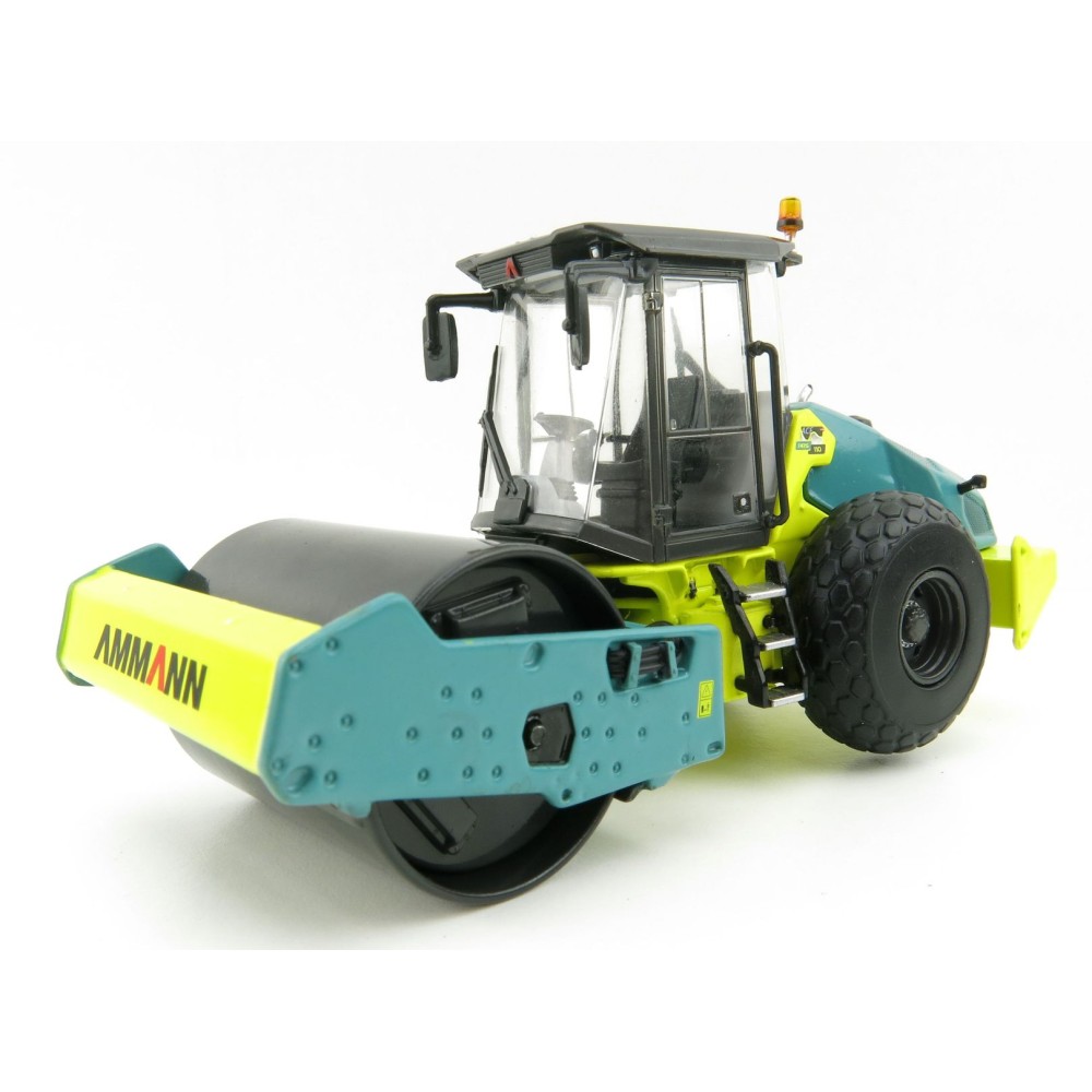 USK Scalemodels 31019 Ammann ARS110 Single Drum Roller Scale 1:50