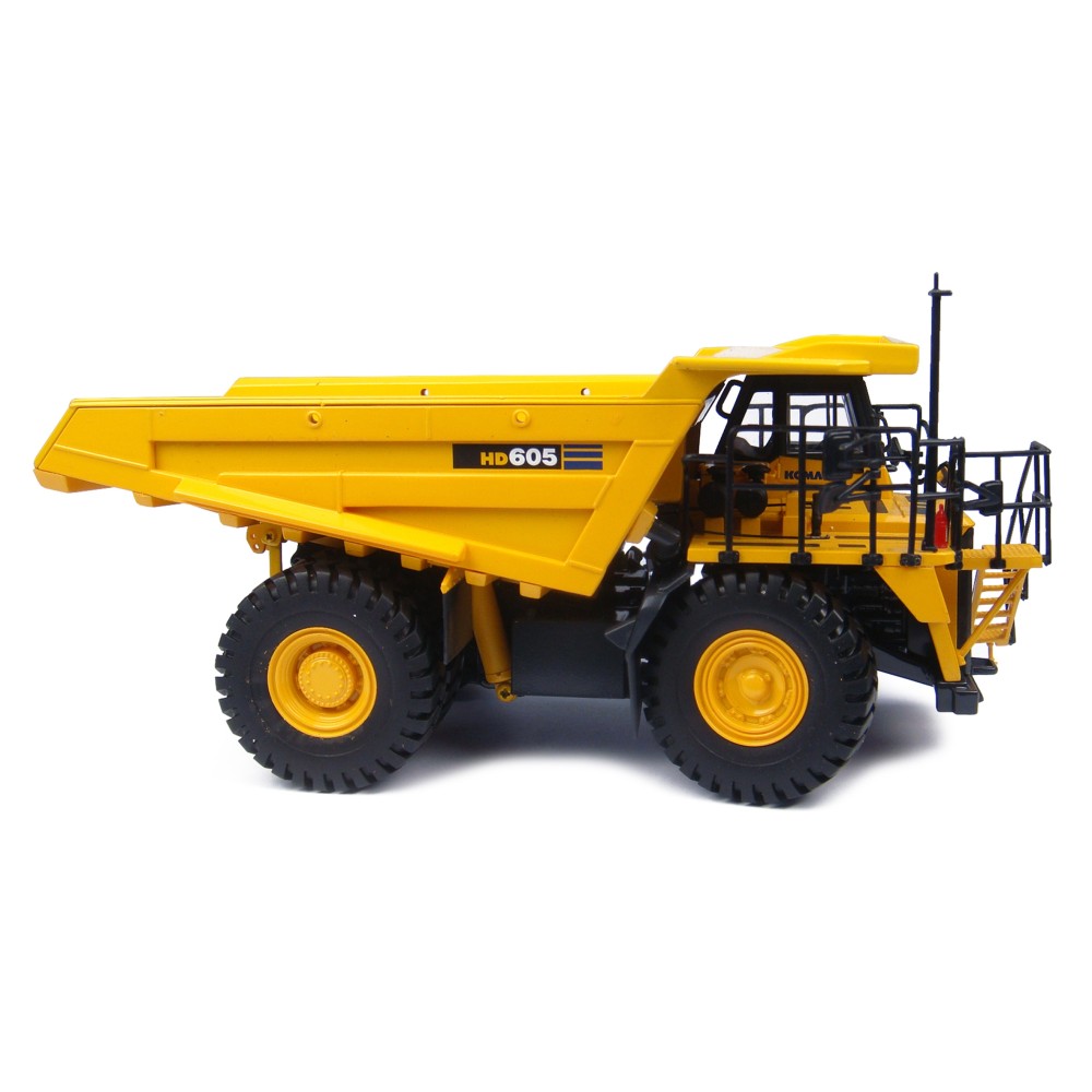 Universal Hobbies UH8009U Komatsu HD605 Mining Dump Truck Rigid 1:50