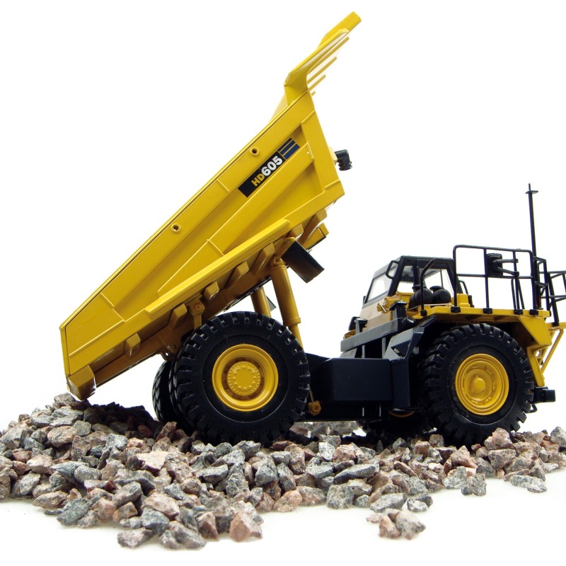 Universal Hobbies UH8009U Komatsu HD605 Mining Dump Truck Rigid 1:50