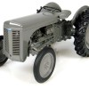 Universal Hobbies UH2690 MASSEY FERGUSON TEA 20 Tractor 1947 Little Grey Fergie Box Squeeze 1:16