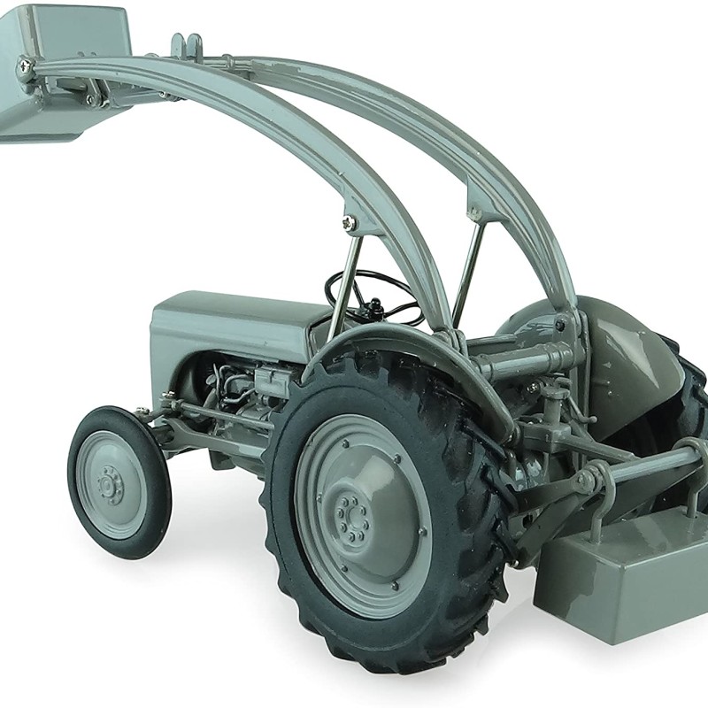 Universal Hobbies UH5247 Ferguson TEA20 Tractor Little Grey Fergie with Front Loader 1:32